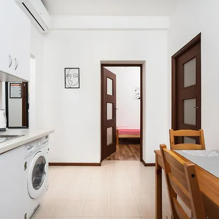 City Of The Kings-Camomile Apartment-3